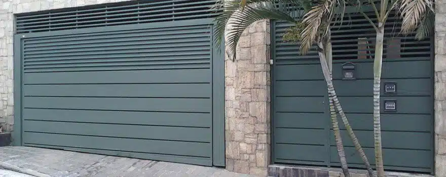 Modelos de Portões de Ferro com Chapa