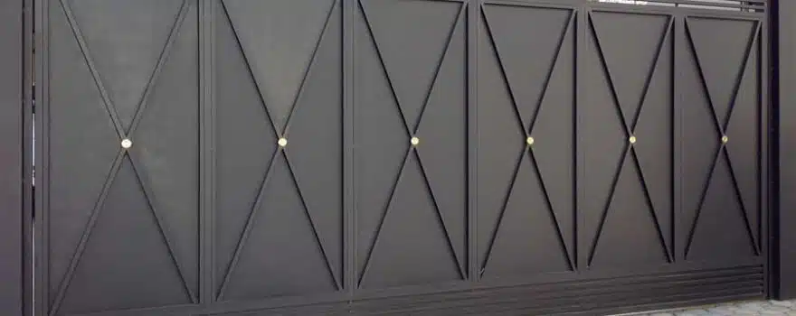 Modelos de Portões de Ferro com Chapa