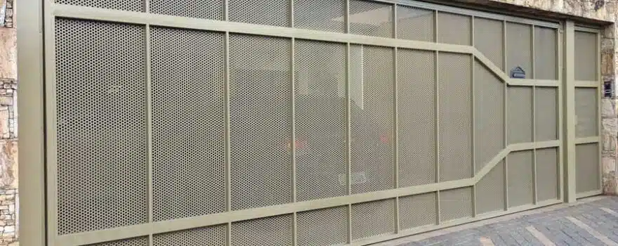 Modelos de Portões de Ferro com Chapa