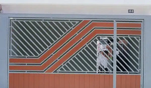 Modelos de Portões de Ferro com Madeira