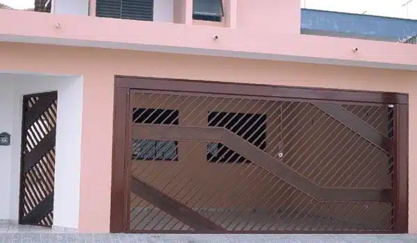 Modelos de Portões de Ferro com Madeira