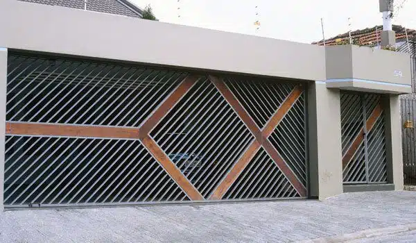 Modelos de Portões de Ferro com Madeira