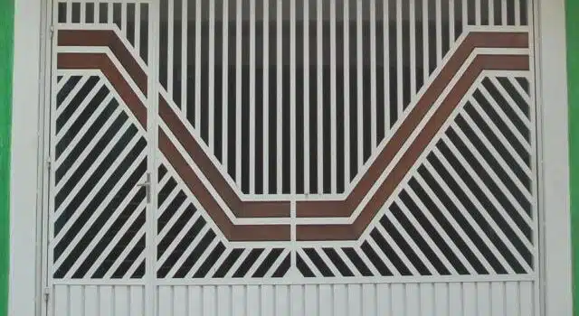 Modelos de Portões de Ferro com Madeira