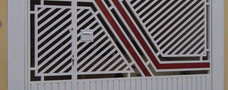 Modelos de Portões de Ferro com Madeira