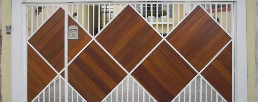 Modelos de Portões de Madeira
